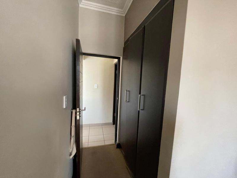 To Let 1 Bedroom Property for Rent in Die Bult North West